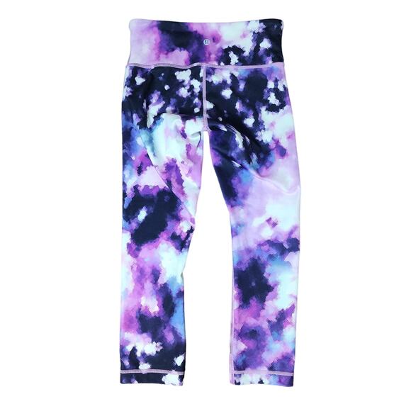 Lululemon Wunder Under Crop III in Blooming Pixie Multi, Size 4 Style # W6H08S - Picture 7 of 11